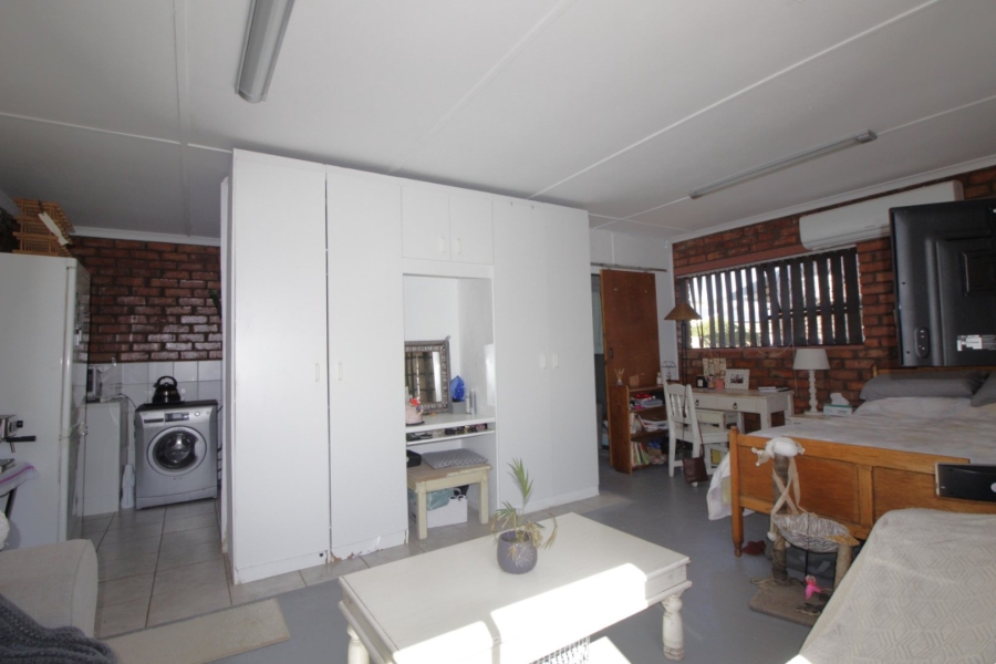 4 Bedroom Property for Sale in Noorsekloof Eastern Cape
